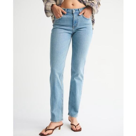 Abercrombie & Fitch 90s Mid Rise Straight Jeans Light Wash Size 26 Regular - Picture 3 of 11